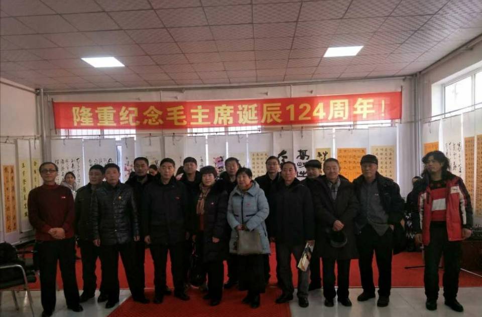 书画展现场照片(2).jpg 书画展现场照片(2).jpg